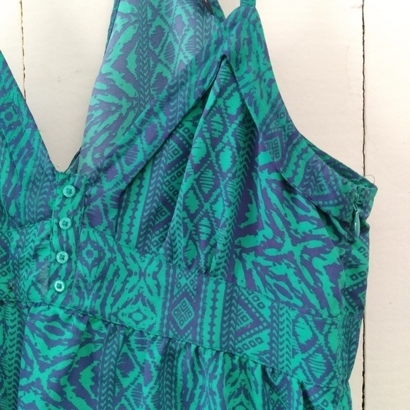 AMERICAN Eagle Racerback Spaghetti Strap Tank Top Green and Blue V-Neck - Picture 5 of 7